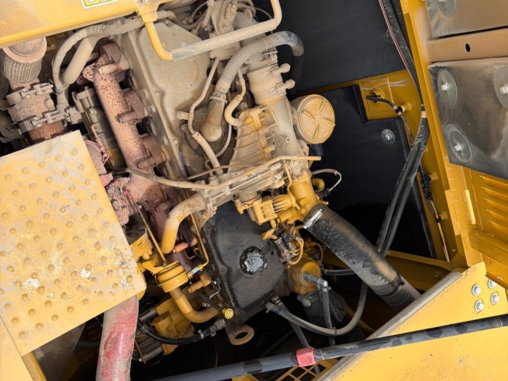 caterpillar-336-image-22