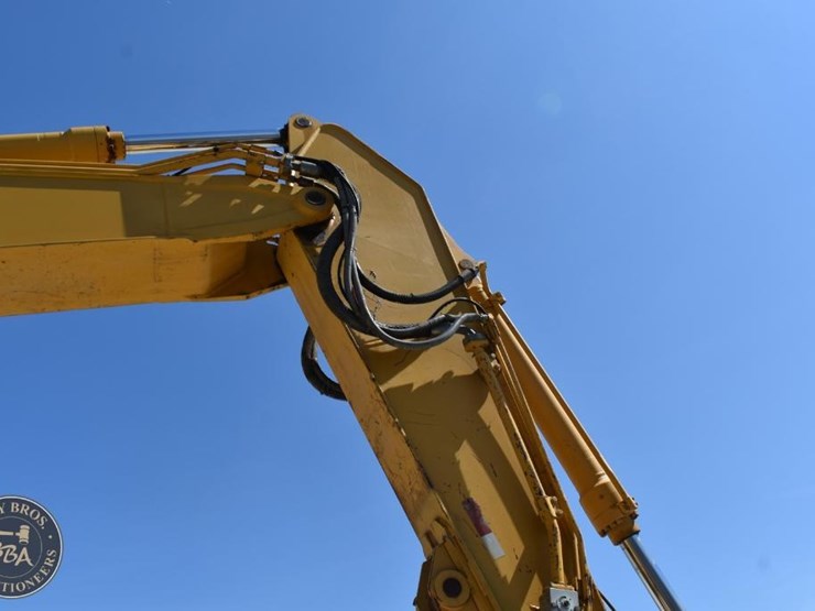 2005-caterpillar-320cl-image-26