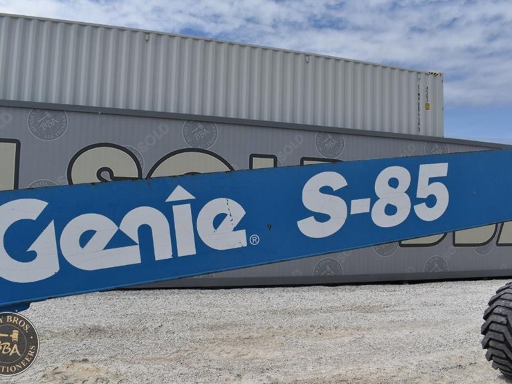2013-genie-s85-image-28