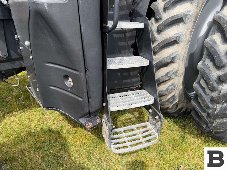 2014-case-ih-magnum-290-image-26