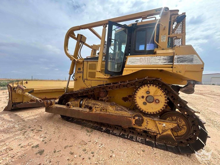 caterpillar-d6r-image-2
