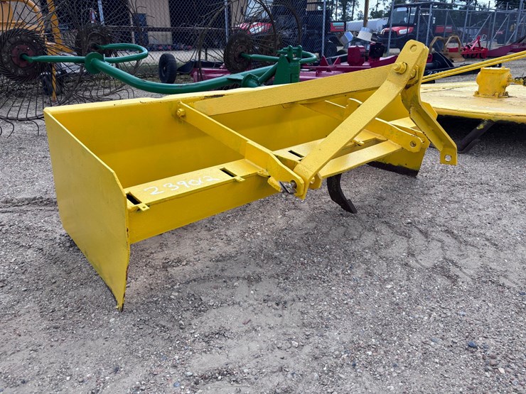 #1014-•-6ft-box-blade-image-2