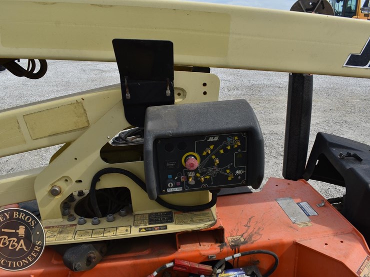 2018-jlg-t350-image-20