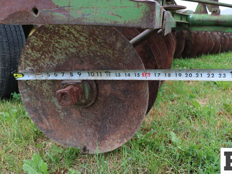 john-deere-14-image-4