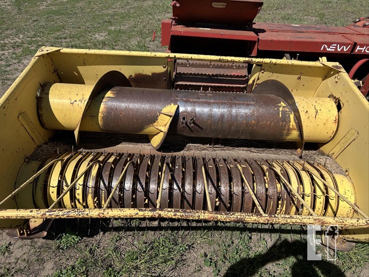 new-holland-892-image-15