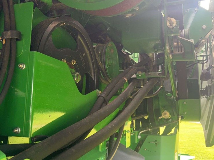 2013-john-deere-s670-image-51