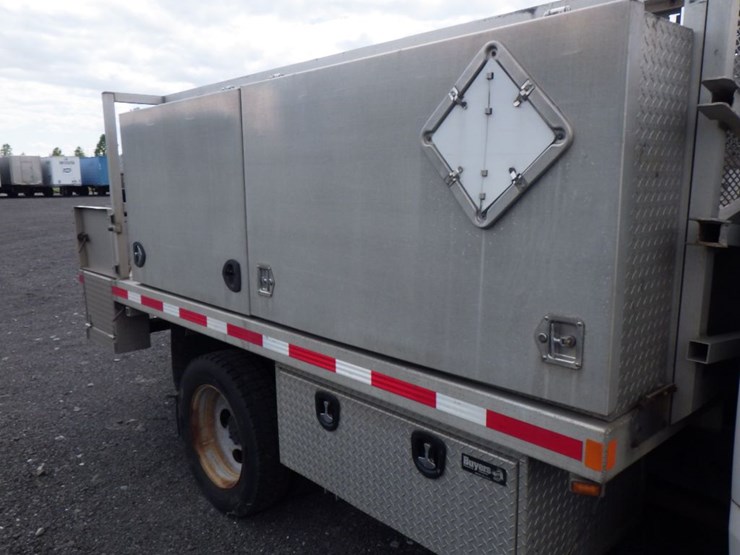 2018-ford-f450-xl-image-3