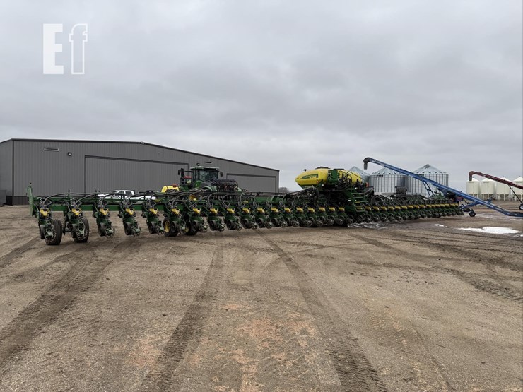 2023-john-deere-db90-image-7
