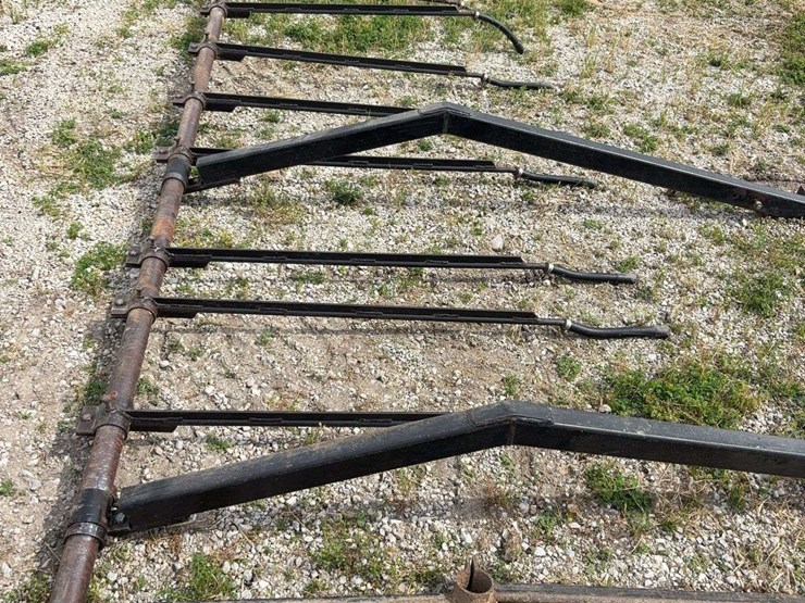 meteer-8-row-30''-corn-reel,-came-off-jd-corn-head.-image-3