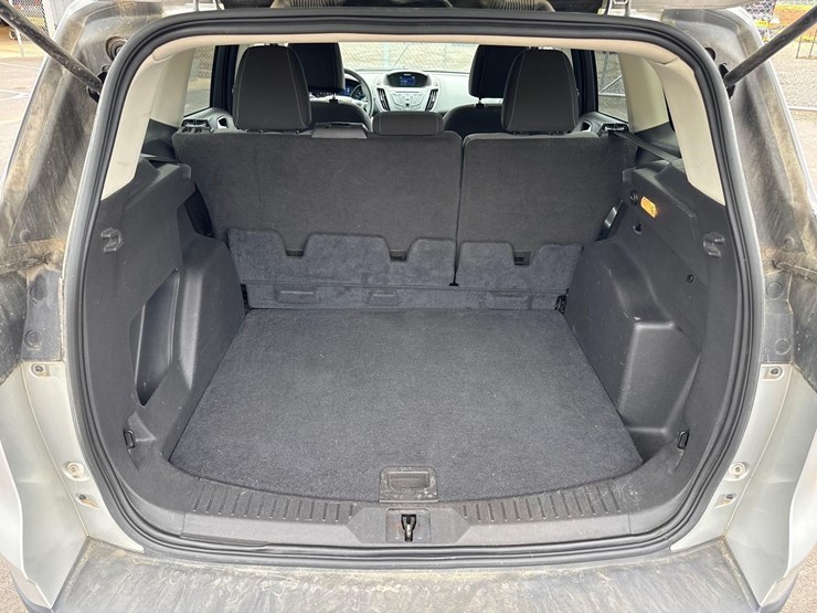 2015-ford-escape-image-9