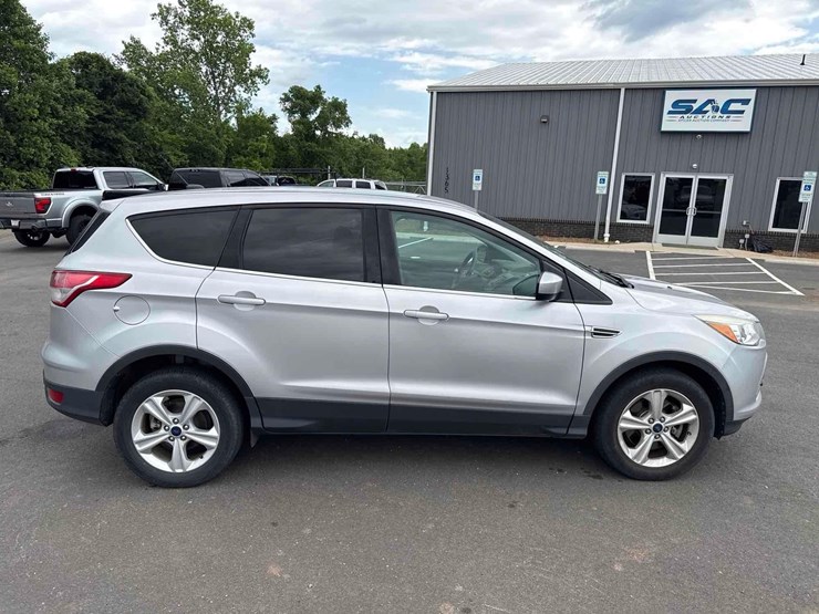 2015-ford-escape-image-6