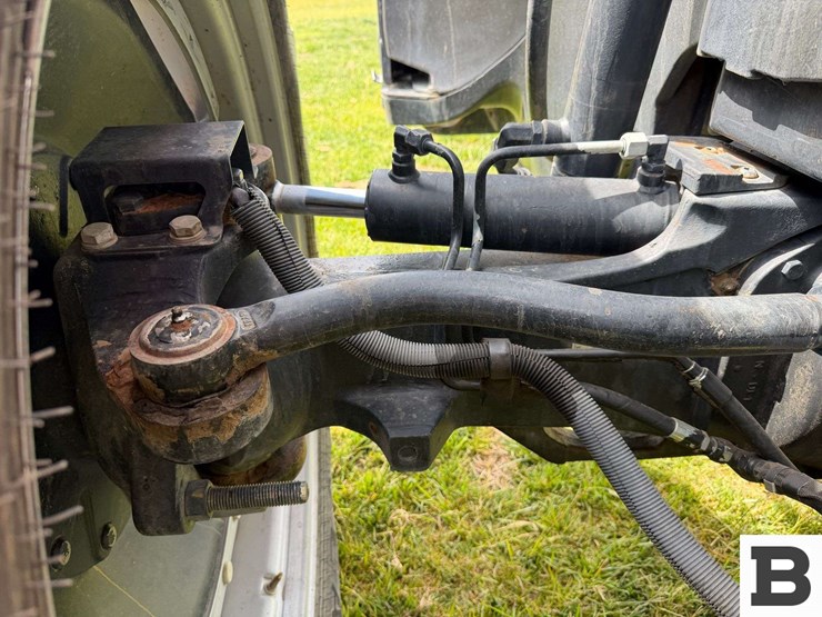 2014-case-ih-magnum-260-cvt-image-28