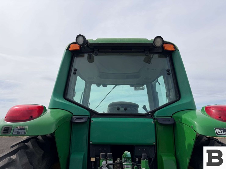 2005-john-deere-7420-image-32