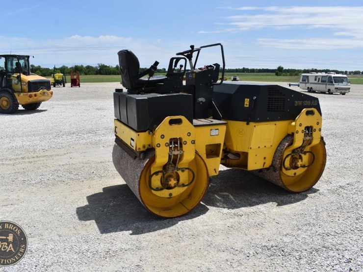 2010-bomag-bw138-image-9