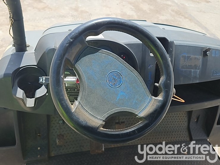 2018-club-car-carryall-1700-image-24