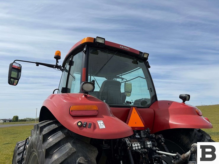 2014-case-ih-magnum-200-cvt-image-37