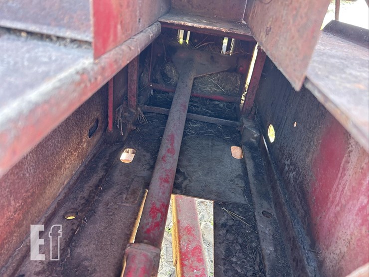 new-holland-68-image-19
