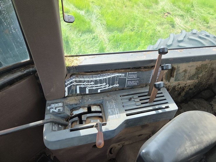 jd-8650-4wd-tractor,-currently-non-running-image-32