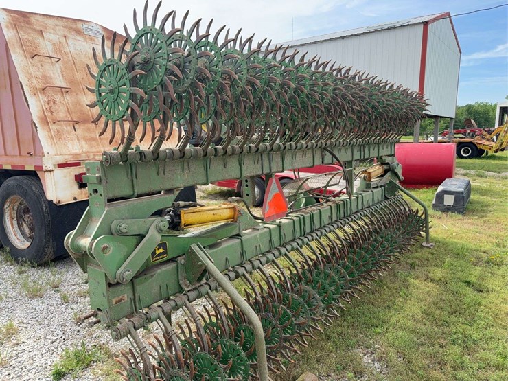 john-deere-400-image-5