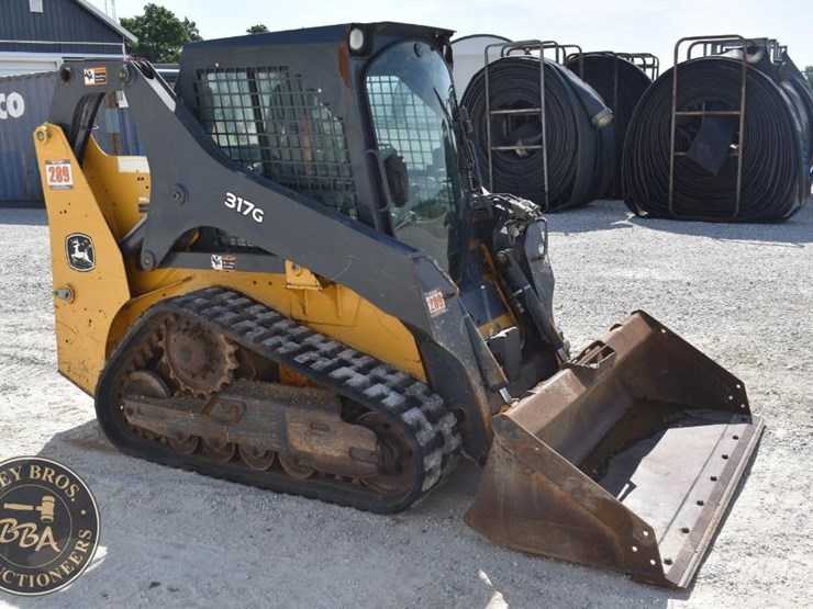 2019-deere-317g-42975-image-5