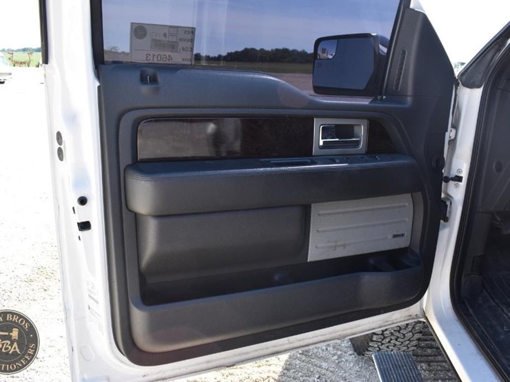 2013-ford-f150-platinum-image-24