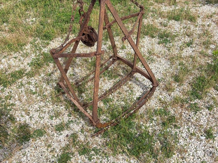 antique-hay-fork-image-1
