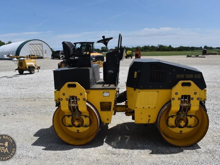 2010-bomag-bw138-image-10