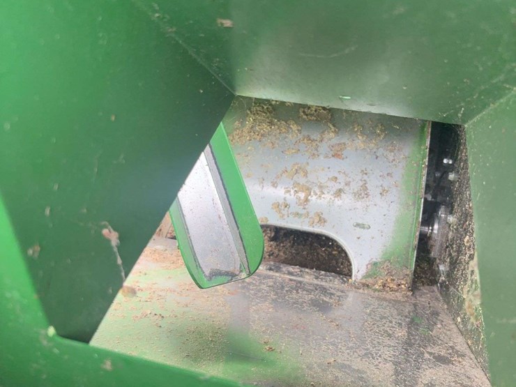 2013-john-deere-s670-image-39