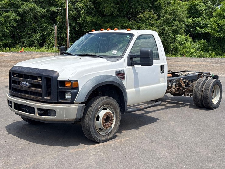 2008-ford-f550-xl-image-1