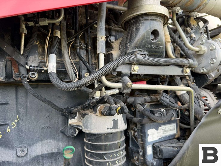 2014-case-ih-magnum-290-image-75
