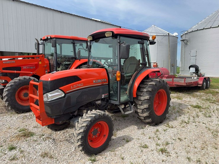 2010-kubota-l5740-image-30