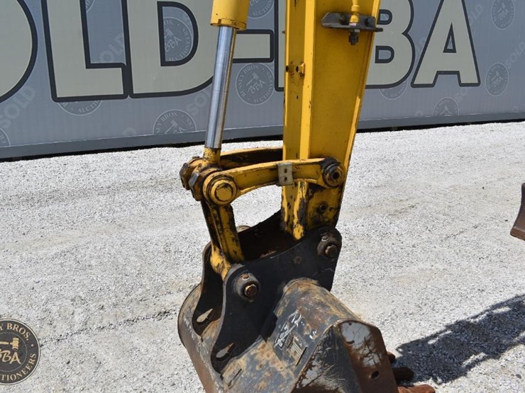 2020-komatsu-pc88mr-10-image-23