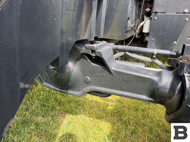 2014-case-ih-magnum-290-image-23