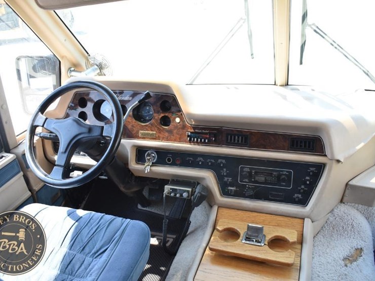 1988-chevrolet-winnebago-42962-image-28