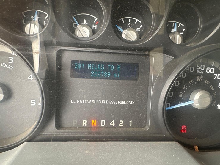 2013-ford-f750-image-37