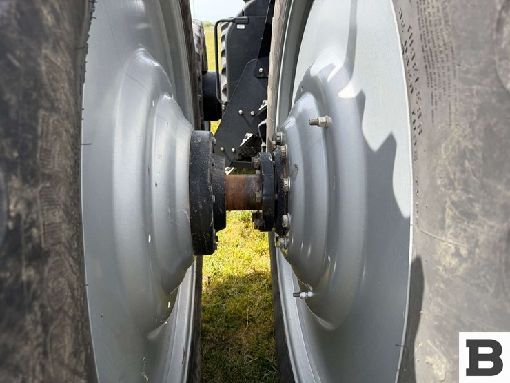 2017-case-ih-magnum-250-cvt-image-51