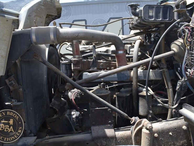 1996-mack-rd688s-image-19