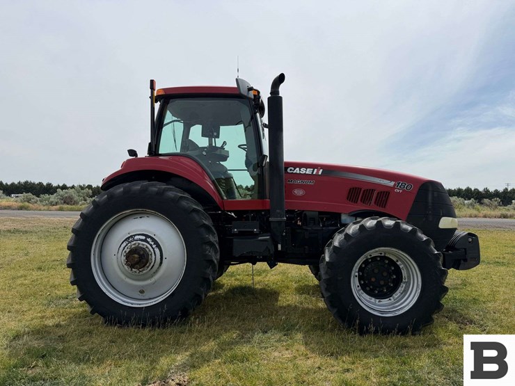 2010-case-ih-magnum-180-image-8