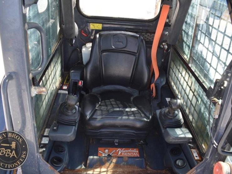 2019-deere-317g-42975-image-44
