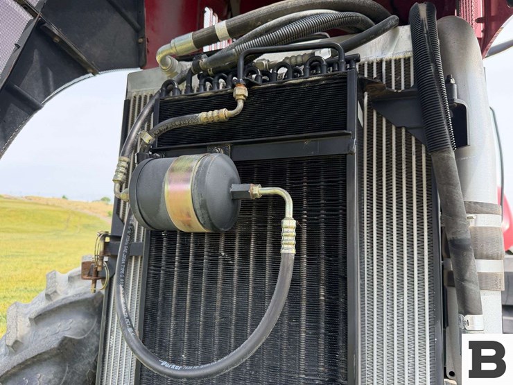 2010-case-ih-magnum-180-image-55