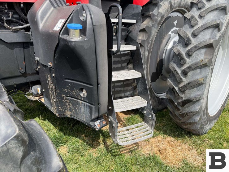 2011-case-ih-magnum-260-image-28