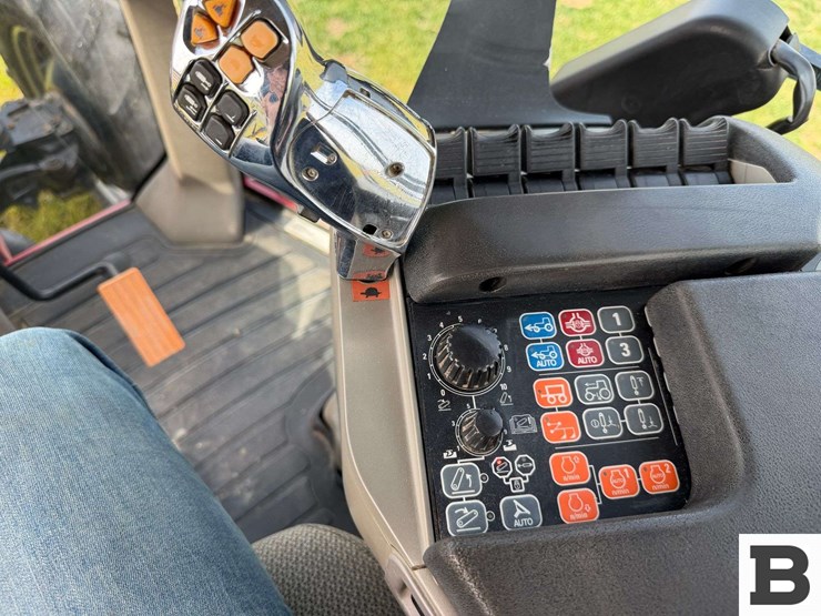 2013-case-ih-magnum-290-image-98