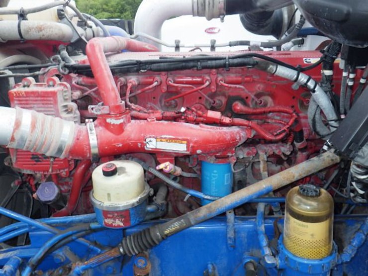 2012-peterbilt-367-image-21