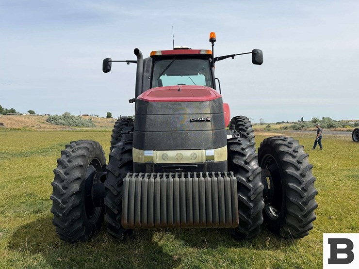 2014-case-ih-magnum-260-cvt-image-11