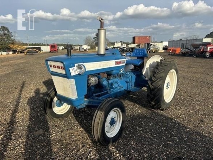 ford-3000-image-1