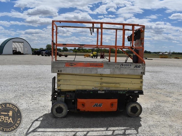 2006-jlg-2630es-image-6