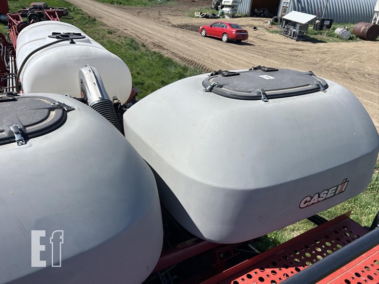 2015-case-ih-1265-image-42