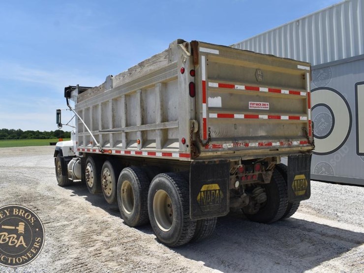 1996-mack-rd688s-image-9