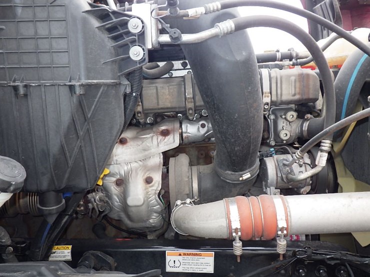 2021-freightliner-cascadia-126-image-29