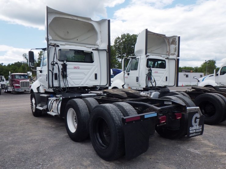 2016-international-prostar-image-13